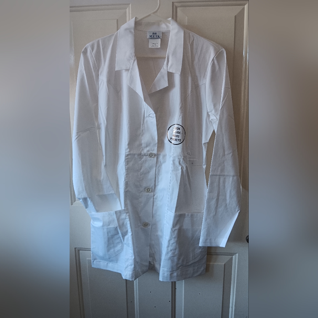 Meta Brand Womens Size 6 Lab Coat Nwot